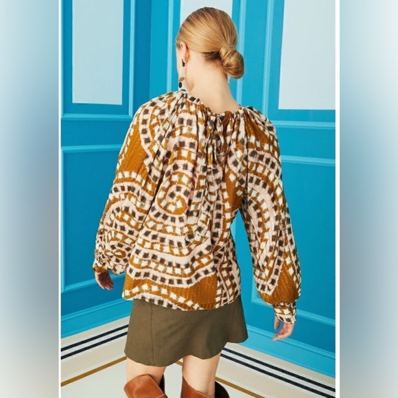 Marie Oliver Silk Blouse - Picture 2 of 8